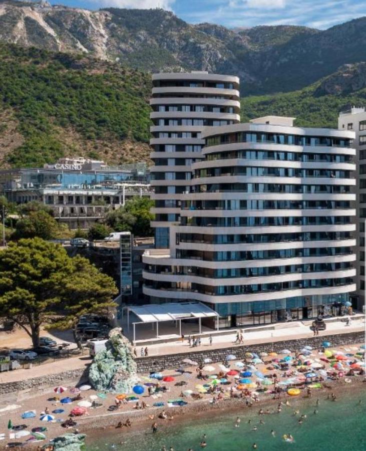 La Fiaba Rafailovici Apartment Exterior photo